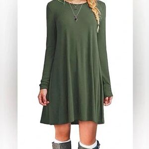 NWT Women's Molerani Green Long Sleeve Tunic.